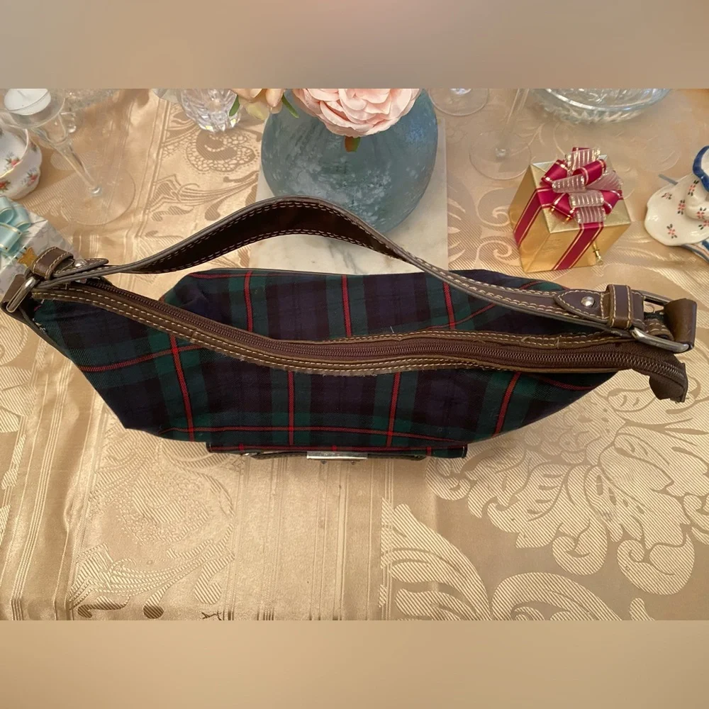 Chaps shoulder bag